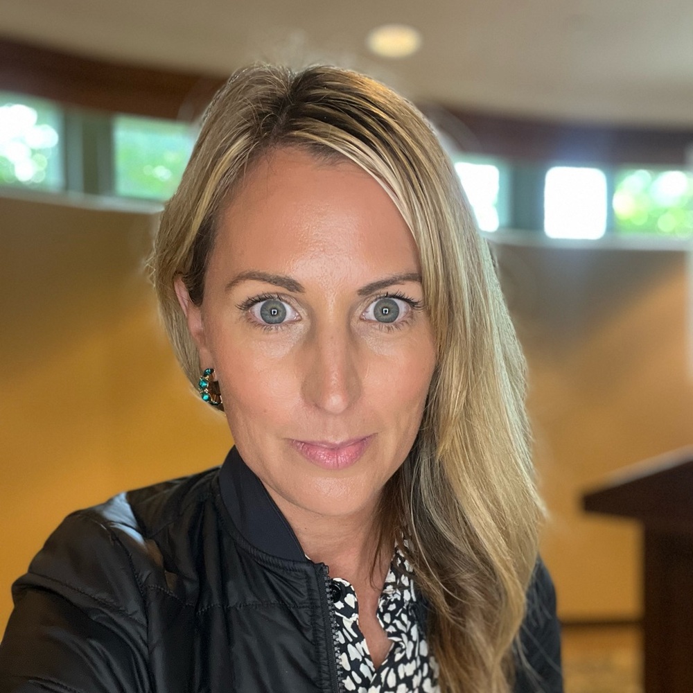 Meet your Posher, Desarae
